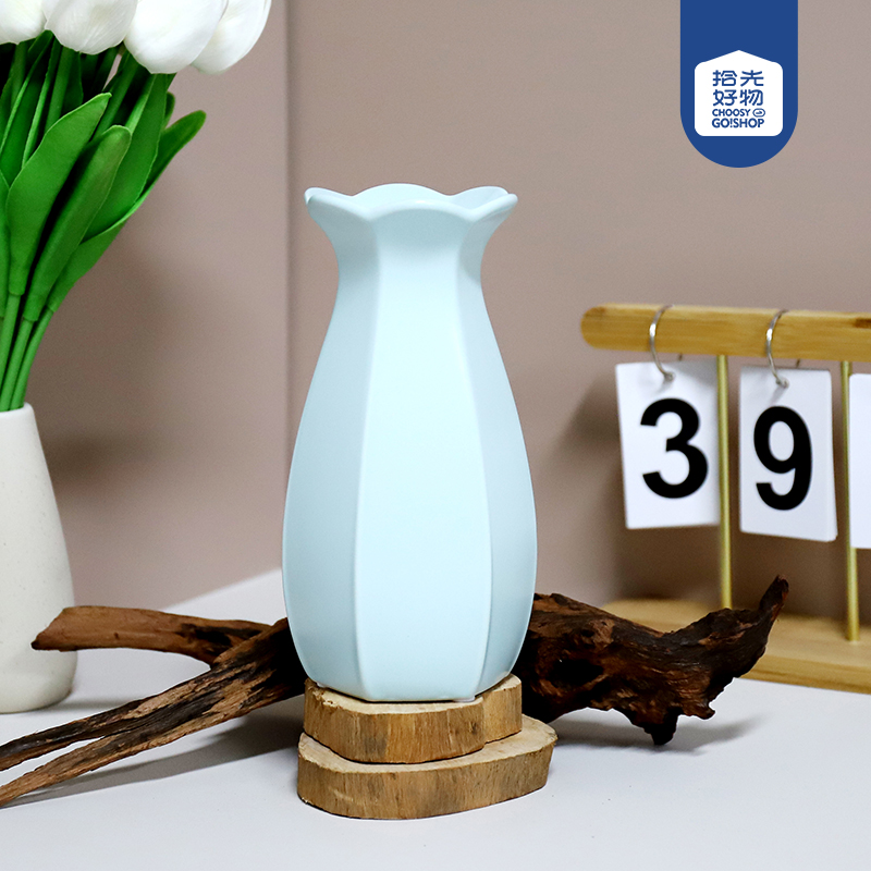 570 small flower vase