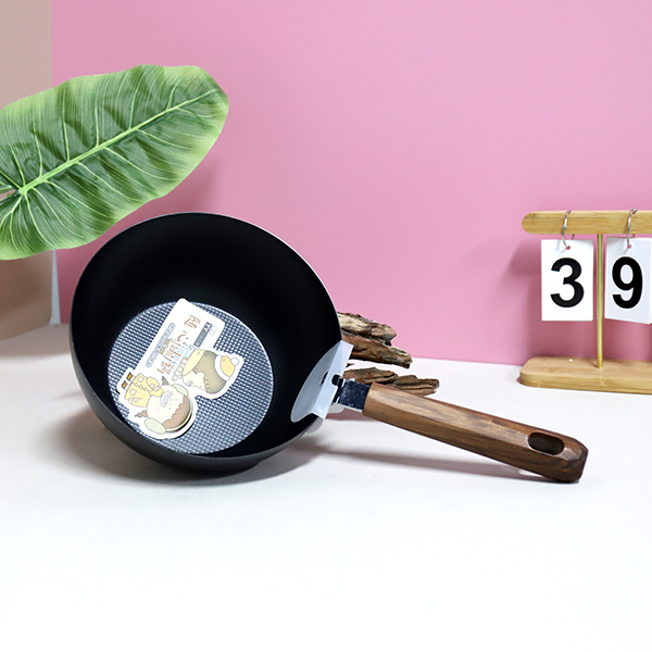 101240 Random small pot 20cm - Image 3