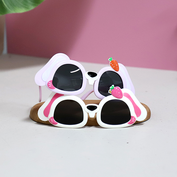 83013 Strawberry Dog Sunglasses - Image 5