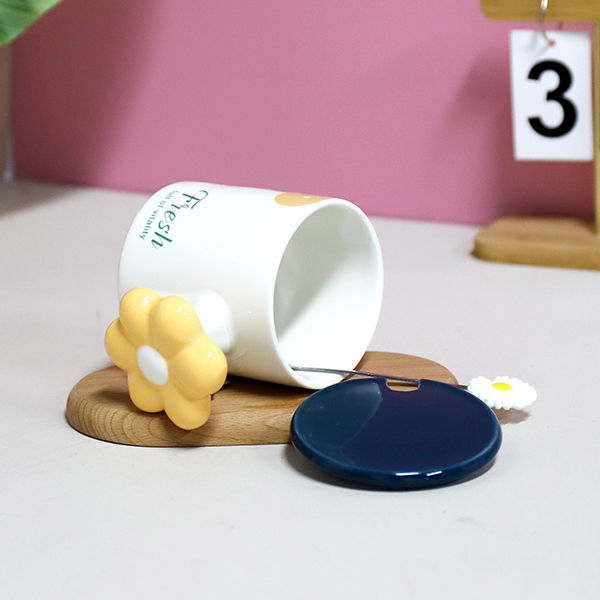 XY0057 Fresh Flower Ceramic Cup - Image 3