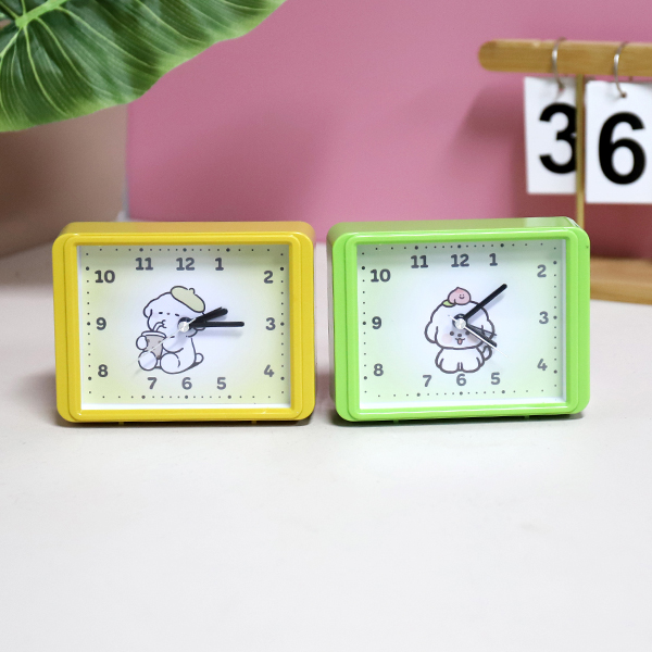 8083 cartoon puppy square jump seconds movement alarm clock (mixed color)