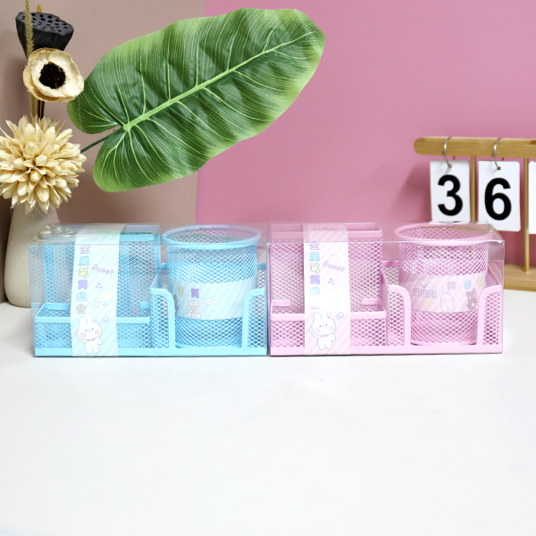 0022 wrought iron combination pen container (mixed)