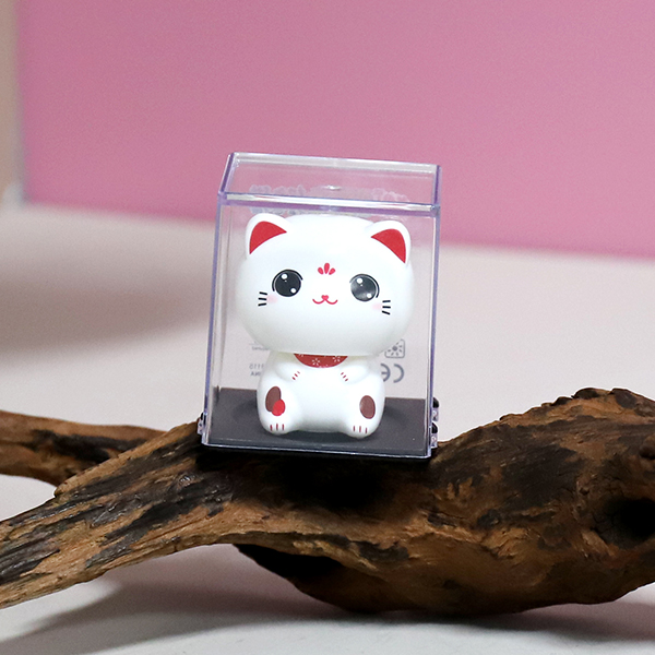 23115-2-2 inch solar big head lucky cat ornaments (open eyes)