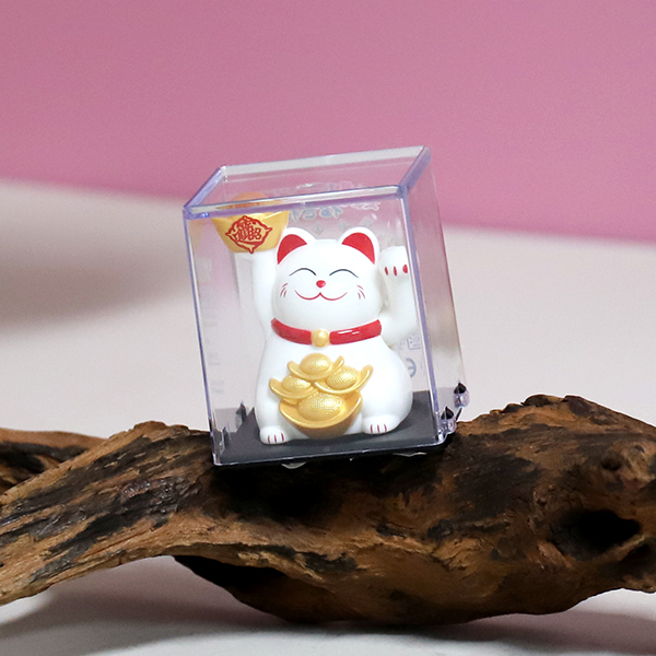 23101C-2 inch solar feng shui cat ornaments (white)