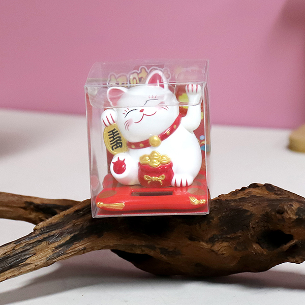 23001-1-2.5 inch solar feng shui cat ornaments (white)