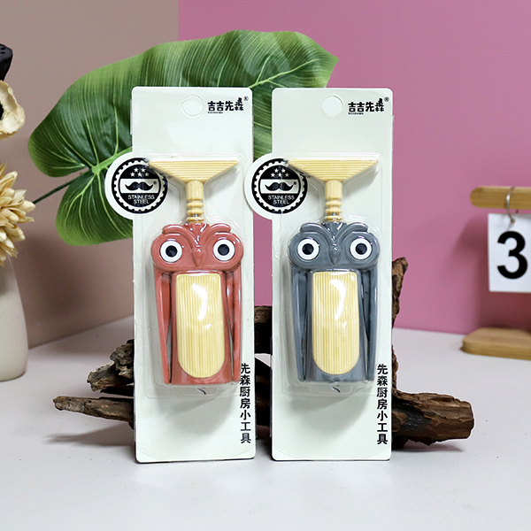 4037 Owl Wine Bottle Opener
