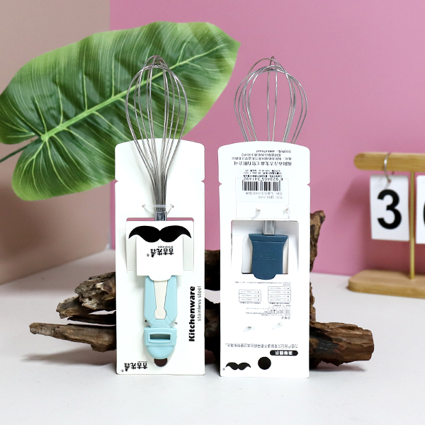 Mr. 4149 Helmet Medium Egg Beater