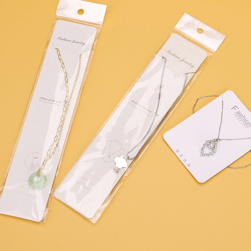 Handle mixed necklace