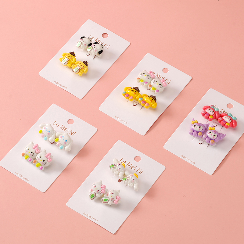 Boxed Two Cartoon Accessories Pair Brooch