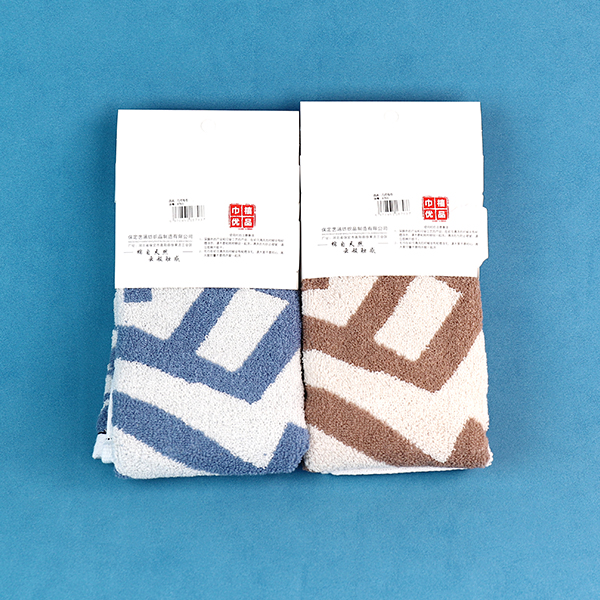 8793 geometric towel - Image 4