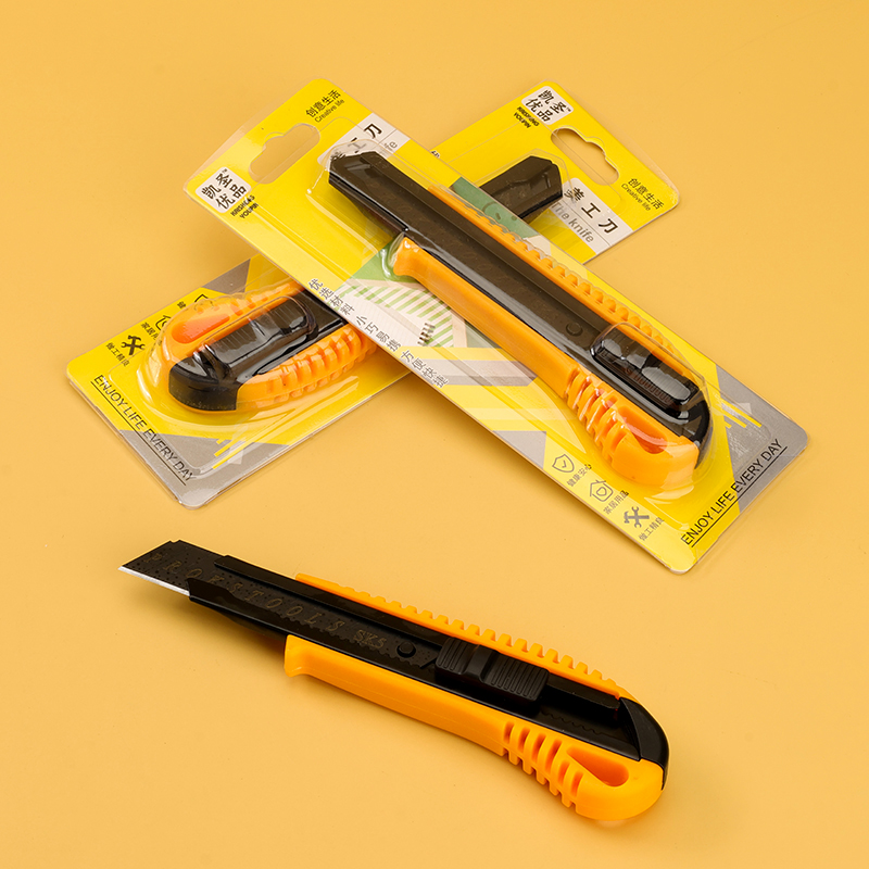 K-50132 art knife single card