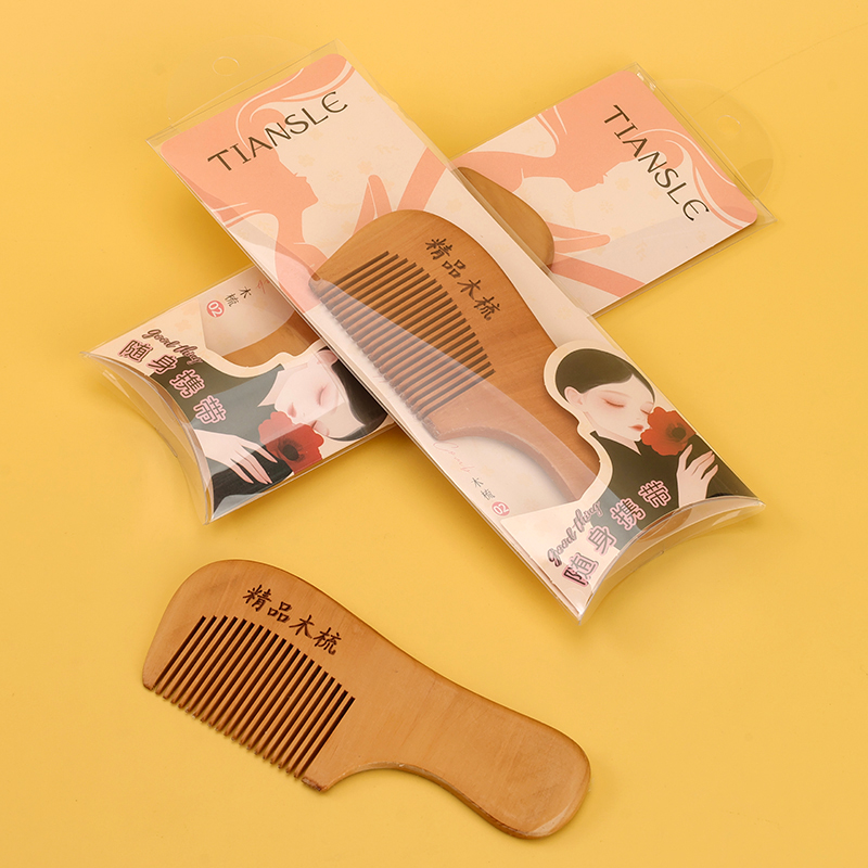 133-2 Fine Wooden Combs (Handlocks)