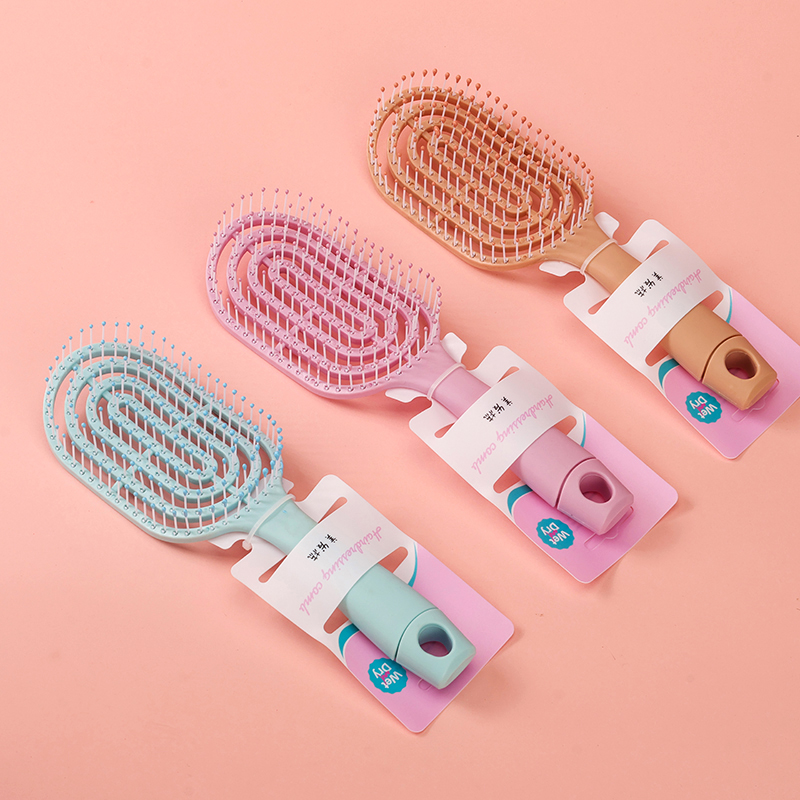 Oval large ribs comb