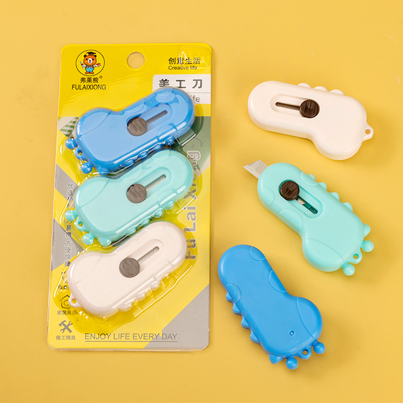 K-50089 three big feet art knife card