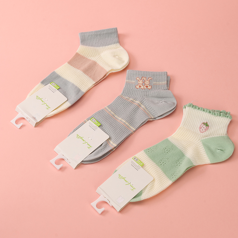 Xinlangda hollow ladies boat socks (sports)