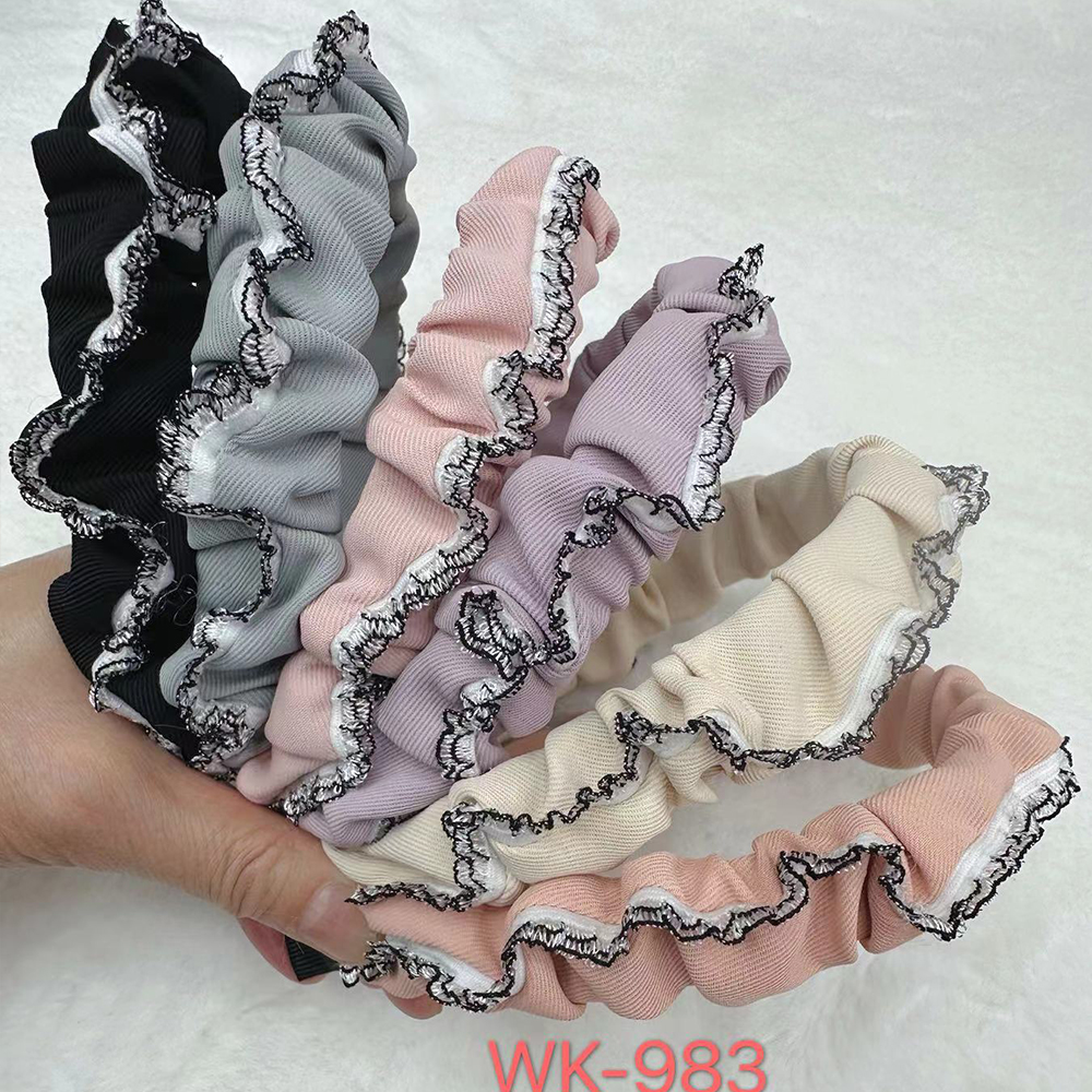 Fresh pleated lace head buckle