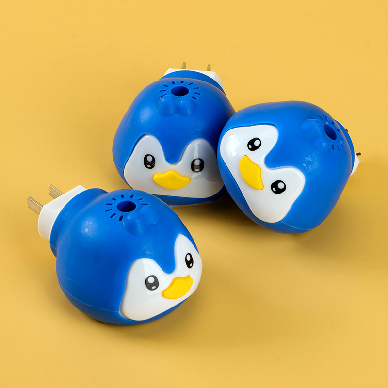 Penguin-type mosquito-repellent liquid heater