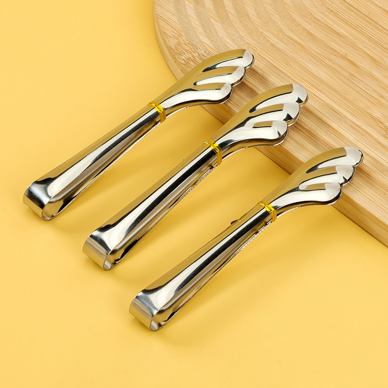 Non-magnetic small food clip