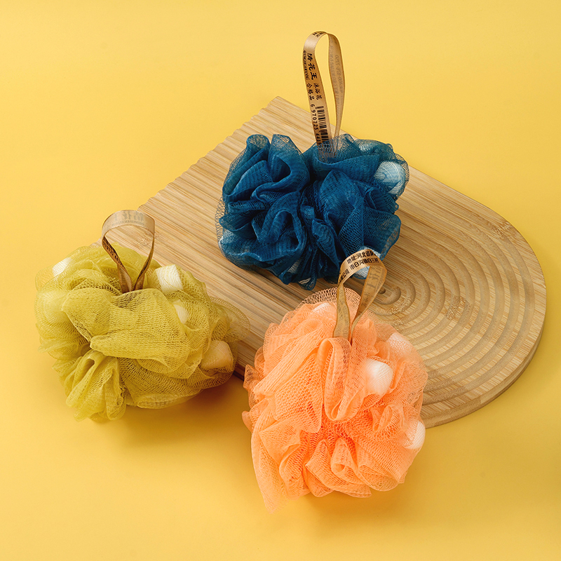 1997 white cotton ball bath ball