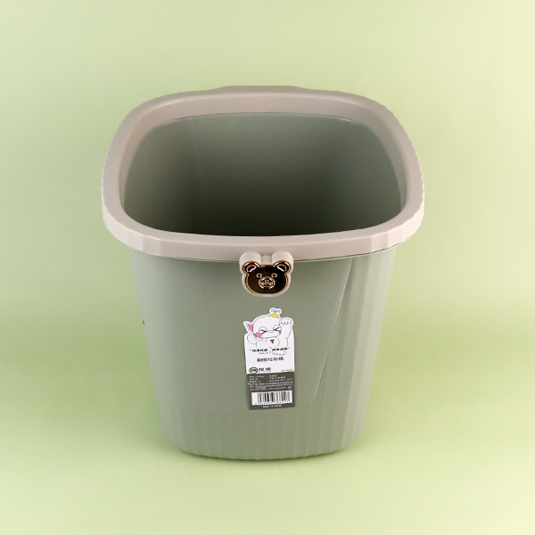 8624 turn-over trash can