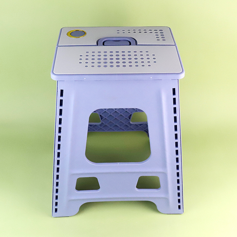028 Folding stool