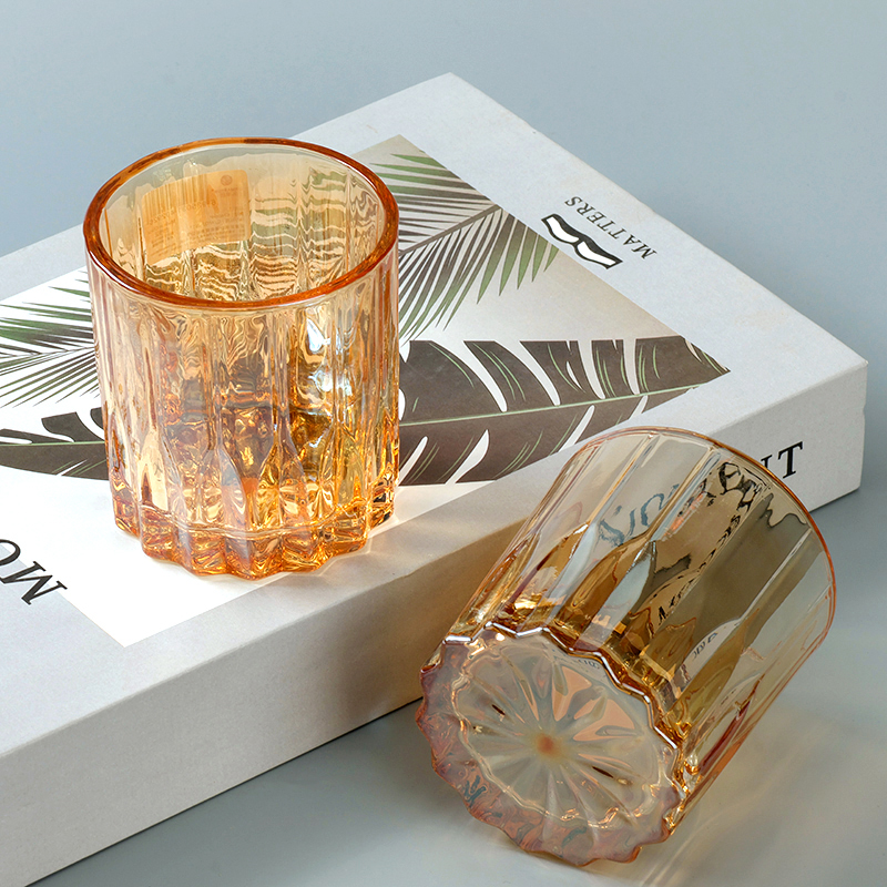 Le Man figure K7408D glass (amber)