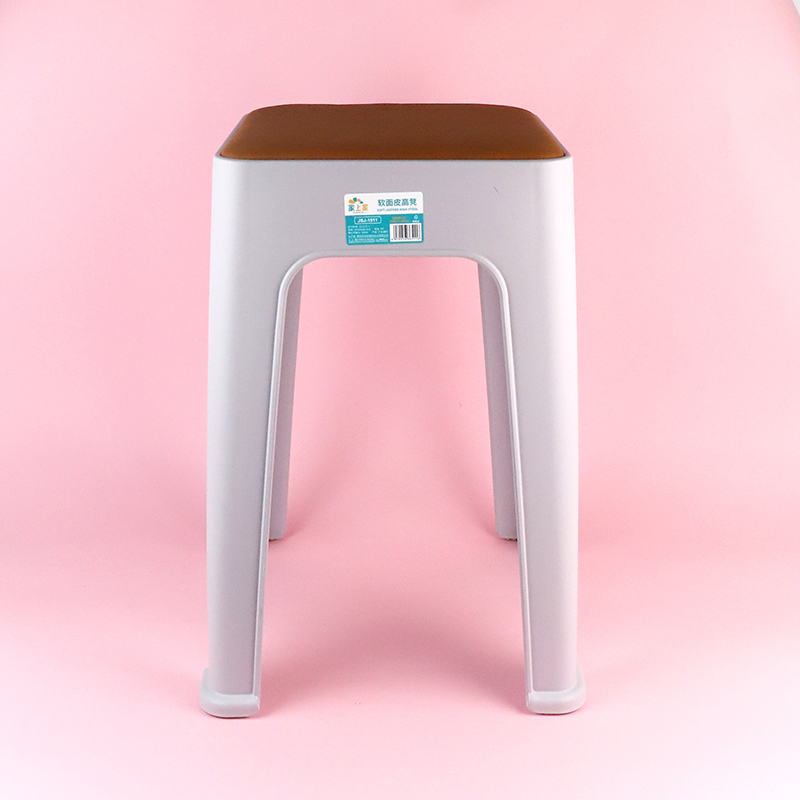 1011 soft foreskin high stool