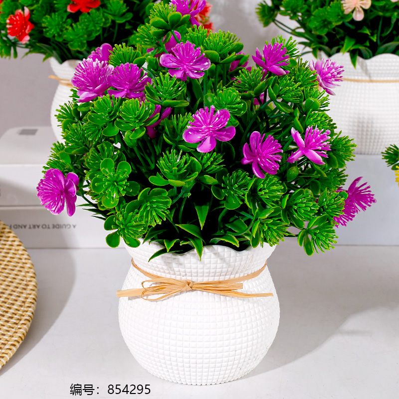2370 Small Flower Potted Plant (1 x 15)