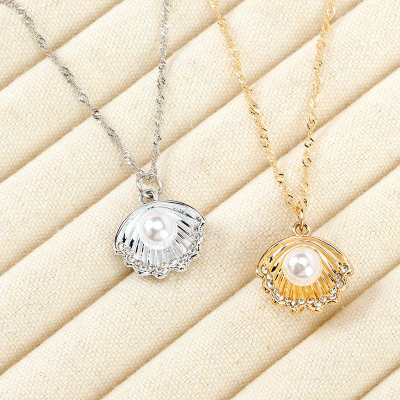 Diamond Pearl Shell Water Ripple Necklace