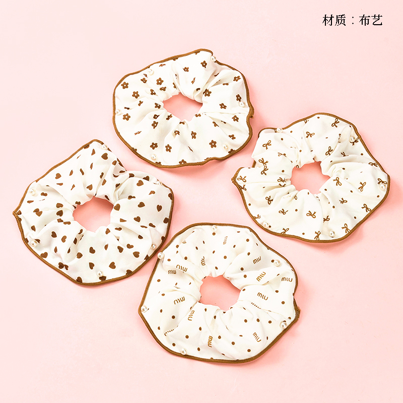 Basket brown Printed Beaded Edges