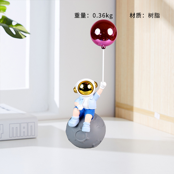 * 8398 Spaceman ornaments (mixed)