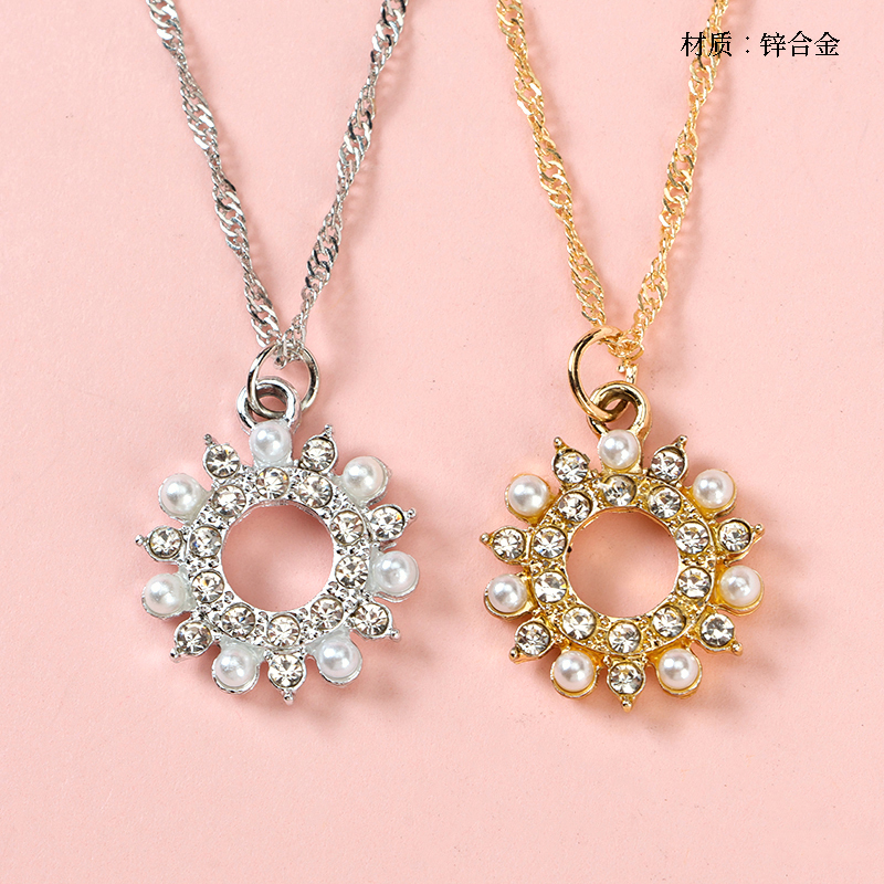 Pearl wreath water ripple necklace