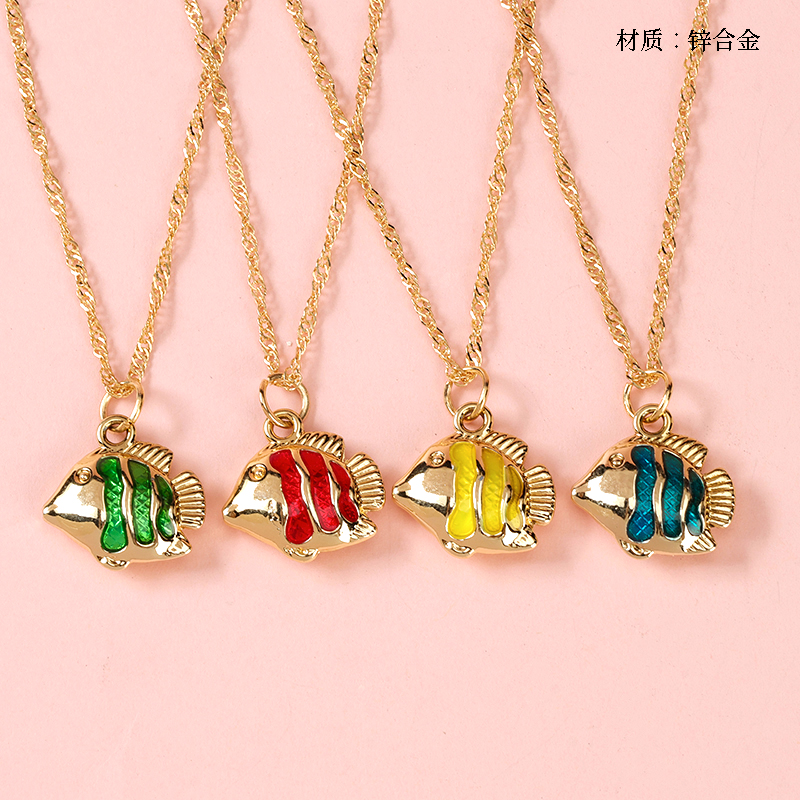 Double-sided colored small fish water ripple necklace