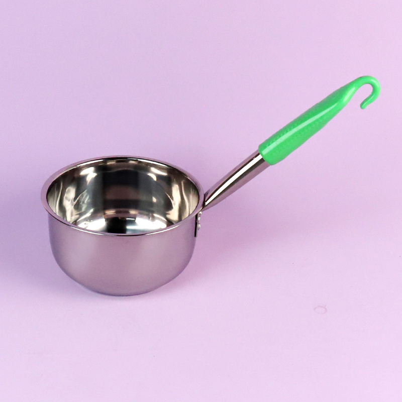Flat bottom plastic handle spoon 14*20cm