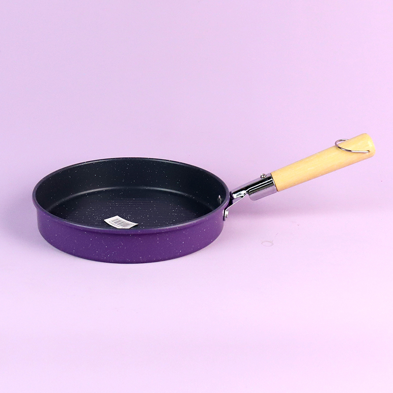 20cm Wooden Handle Frying Pan