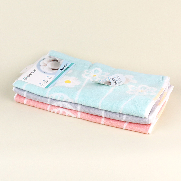 8766 Falling Towel - Image 3