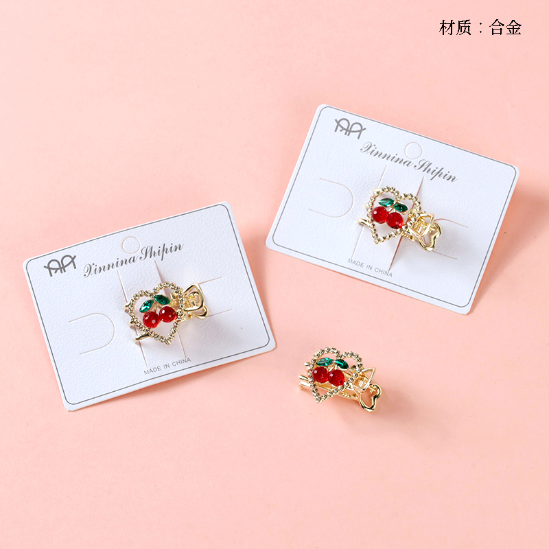 Boxed peach diamond cherry duck clip