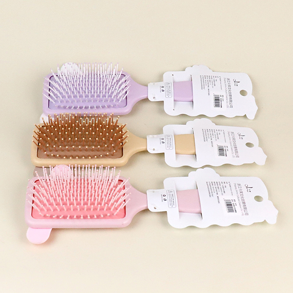 0696 cream dog square massage comb - Image 4