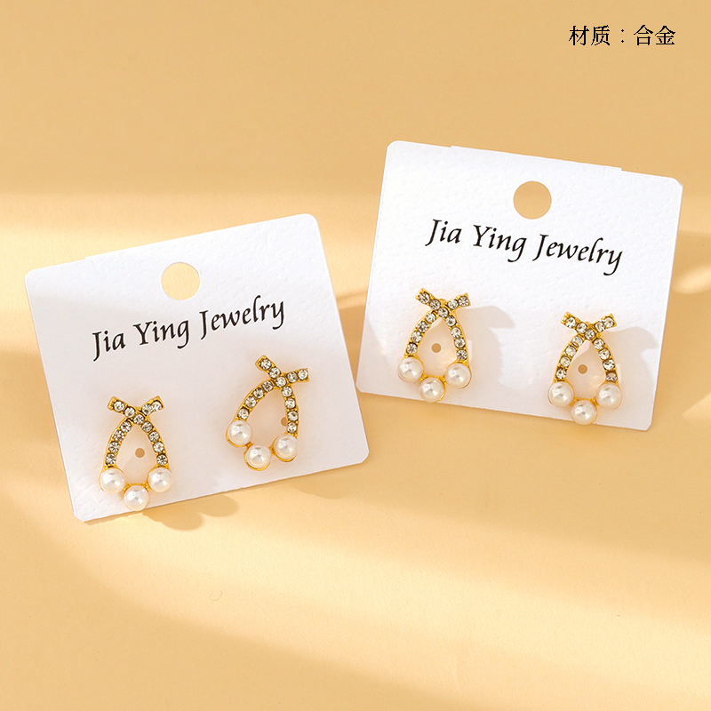 Long point drill cross pearl stud earrings