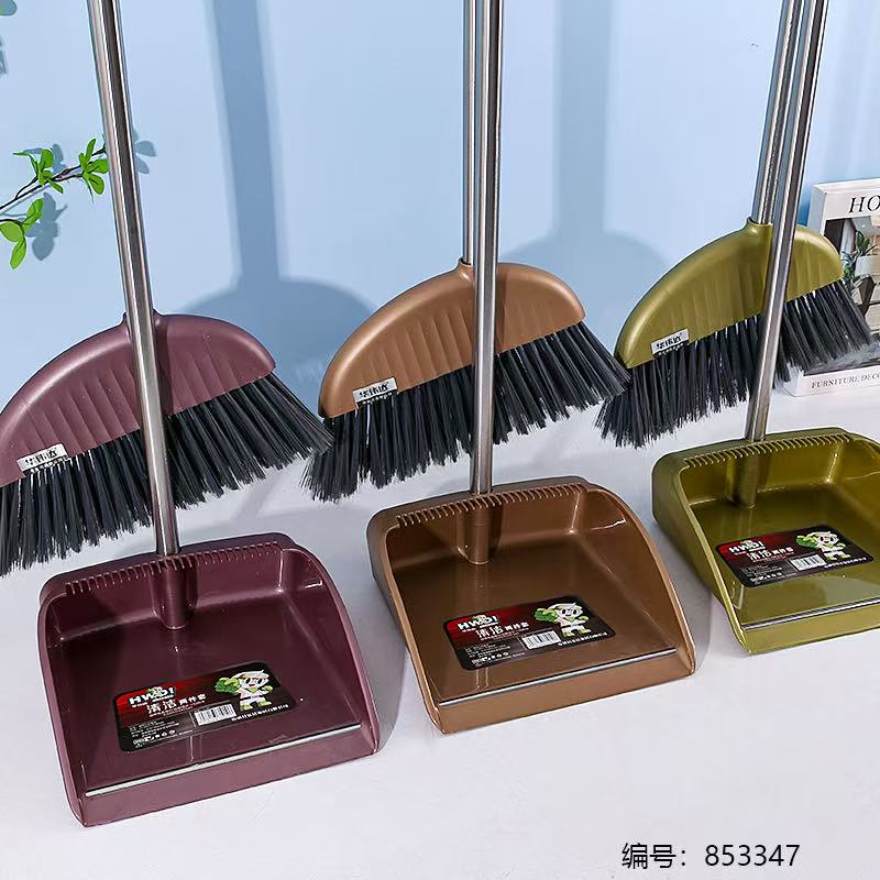 L-01 Broom Set