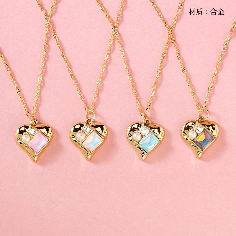 Zircon Peach Heart Necklace