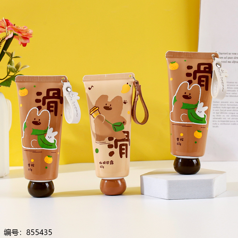 5194 Burlap Bear Hand Cream 60g (Mango/Juniper)