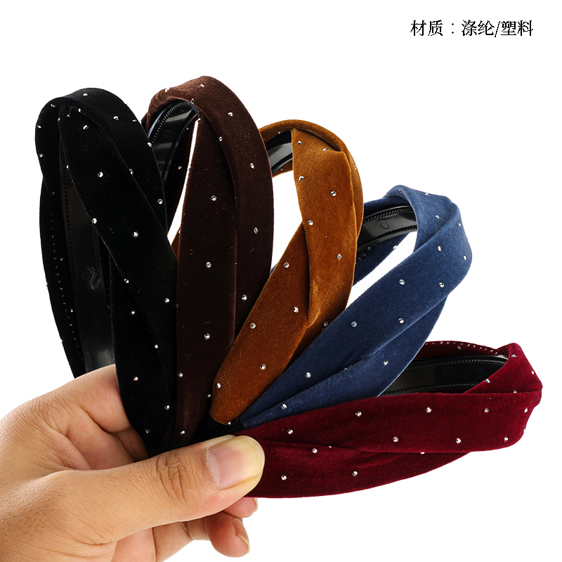 Flocking rhinestone braid head buckle