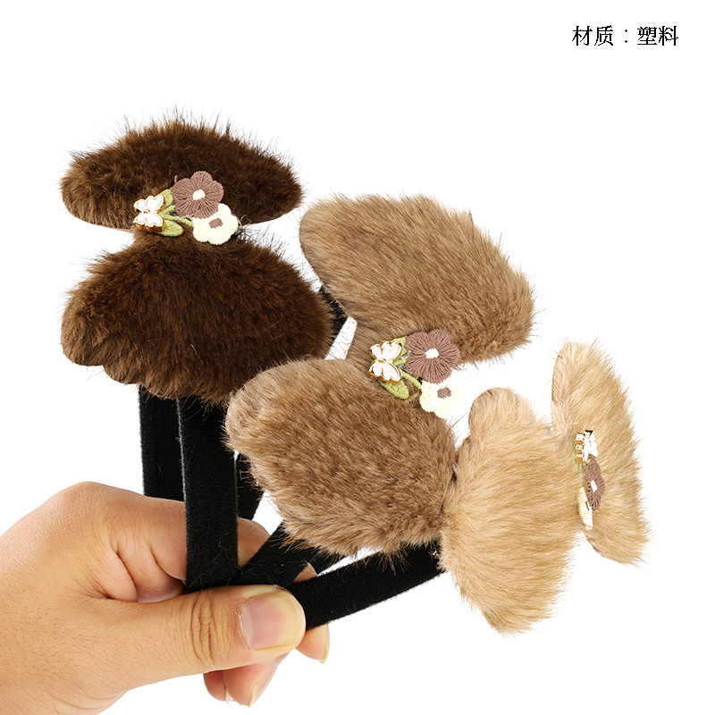 Boxed Curry Plush Bow Tie Head Buckle