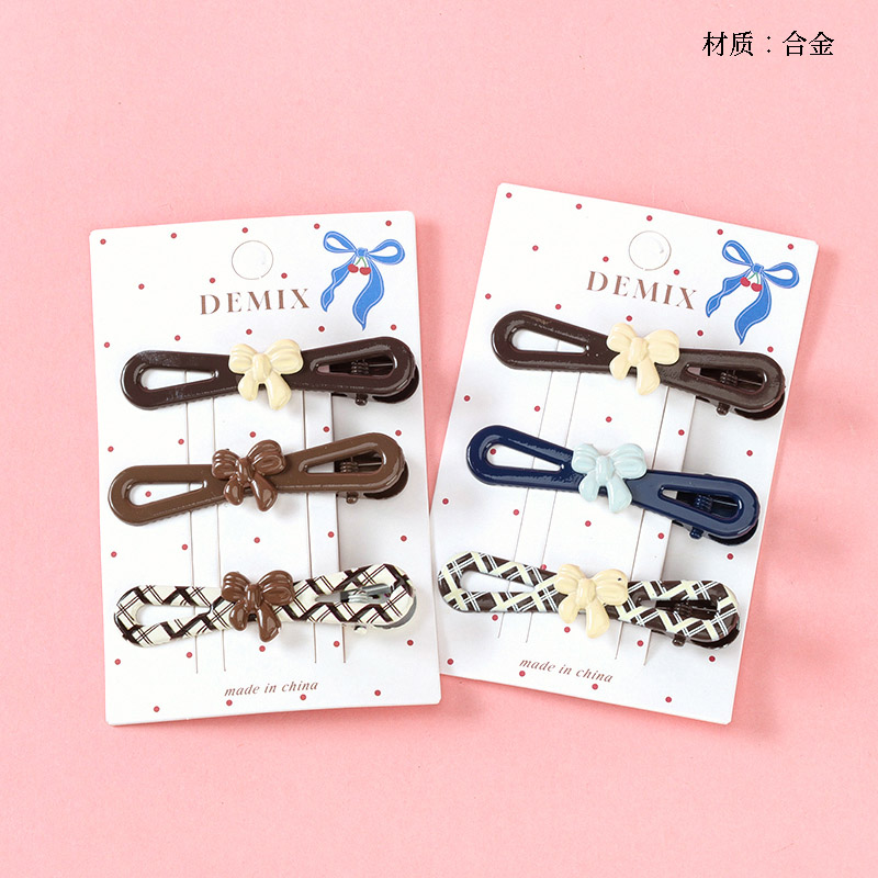 Boxed Curry Color Accessories Three Duck Clips