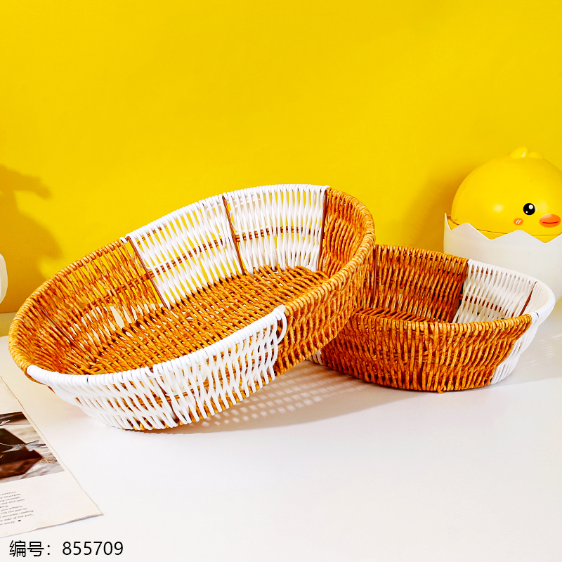 LN90 Large Iron Dual-Color Oval Rattan Basket