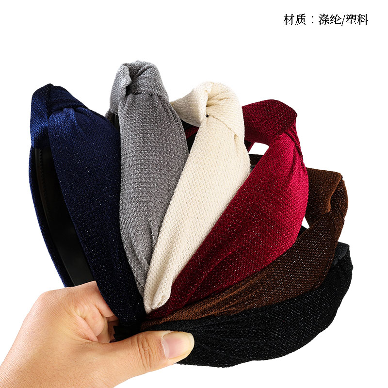 New flocking knotted head buckle