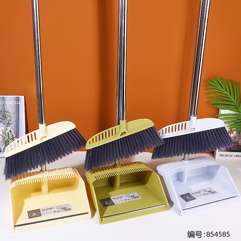 1023 Broom & Dustpan Set
