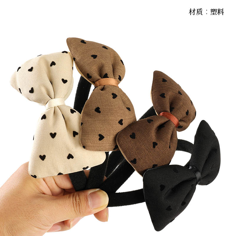 Boxed new love bow tie head buckle