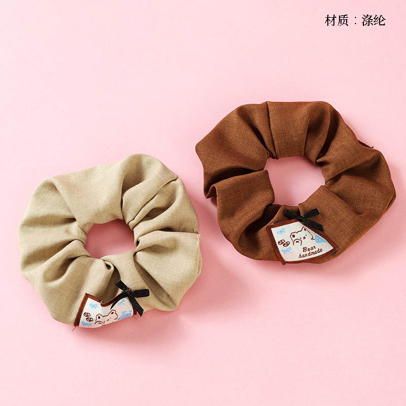 Simple Monochrome Labeling Bow Colon Ring